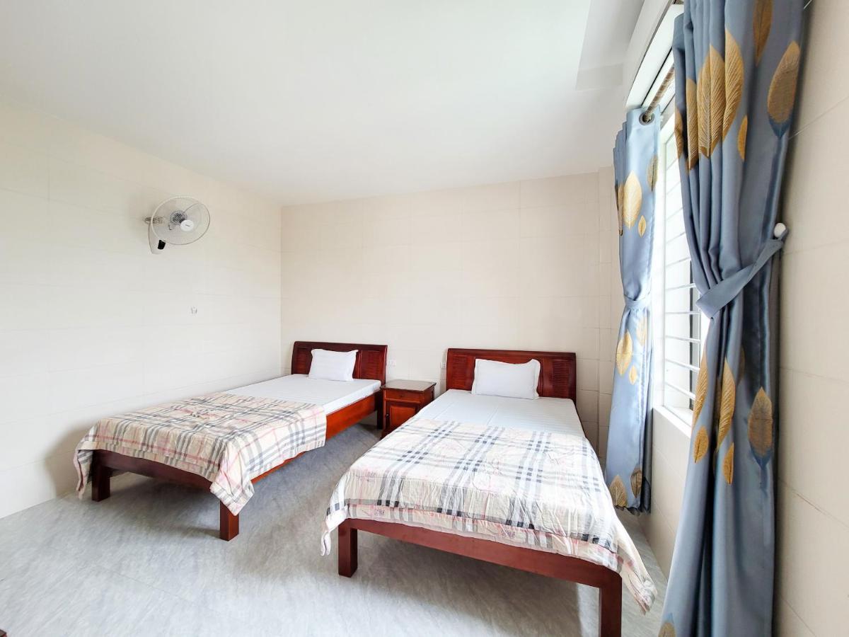 Phu Quy Hotel Хатинь Экстерьер фото
