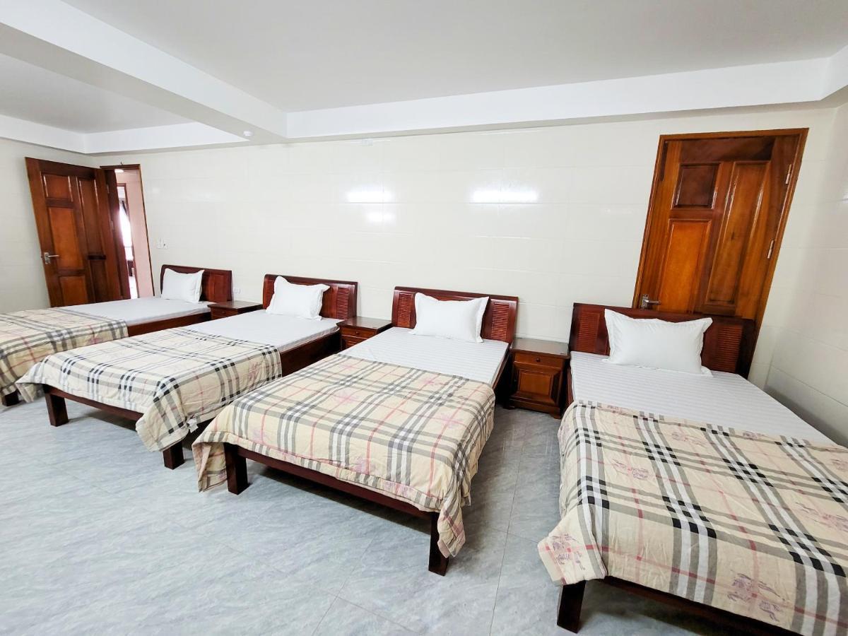Phu Quy Hotel Хатинь Экстерьер фото