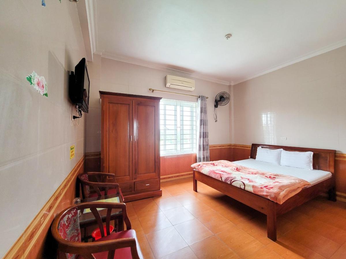 Phu Quy Hotel Хатинь Экстерьер фото
